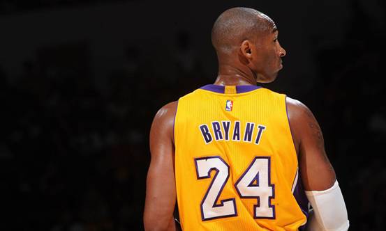 以足球为里